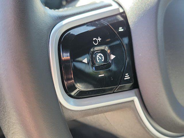 2020 Volvo XC90 - $24,789