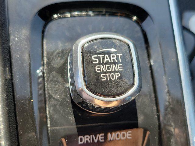 2020 Volvo XC90 - $24,789