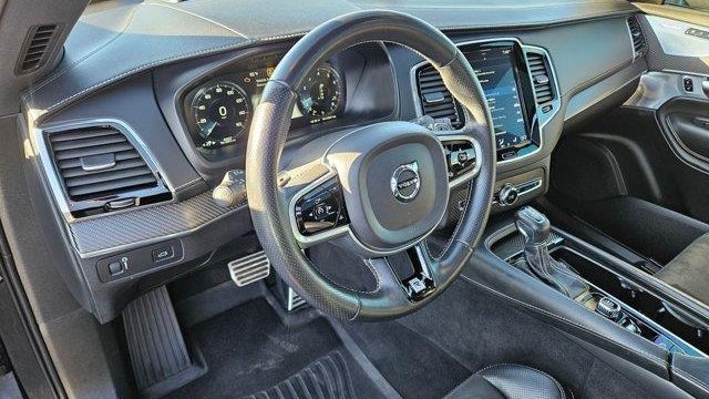 2019 Volvo XC90 T6 R-Design