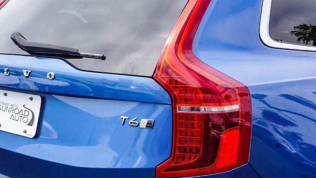 2018 Volvo XC90 T6 R-Design