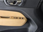 2020 XC60 Thumbnail 25