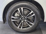 2020 XC60 Thumbnail 13