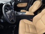 2020 XC60 Thumbnail 19