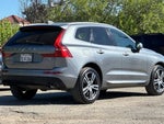 2021 XC60 Thumbnail 2