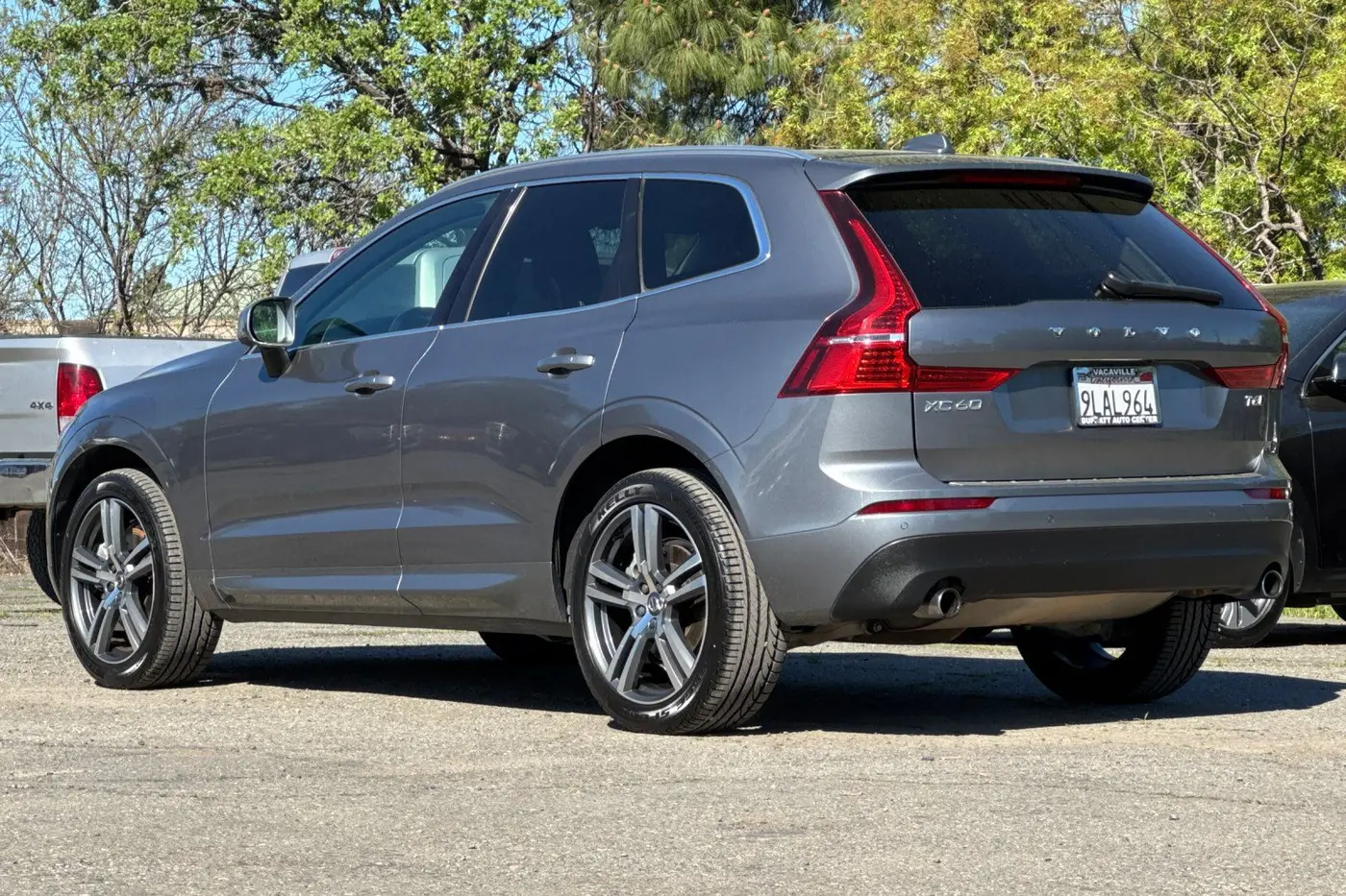 2021 Volvo XC60 - $20,000