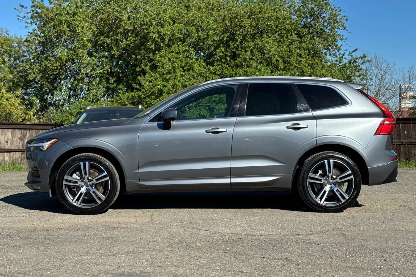 2021 Volvo XC60 - $20,000