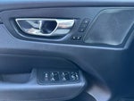 2021 XC60 Thumbnail 10