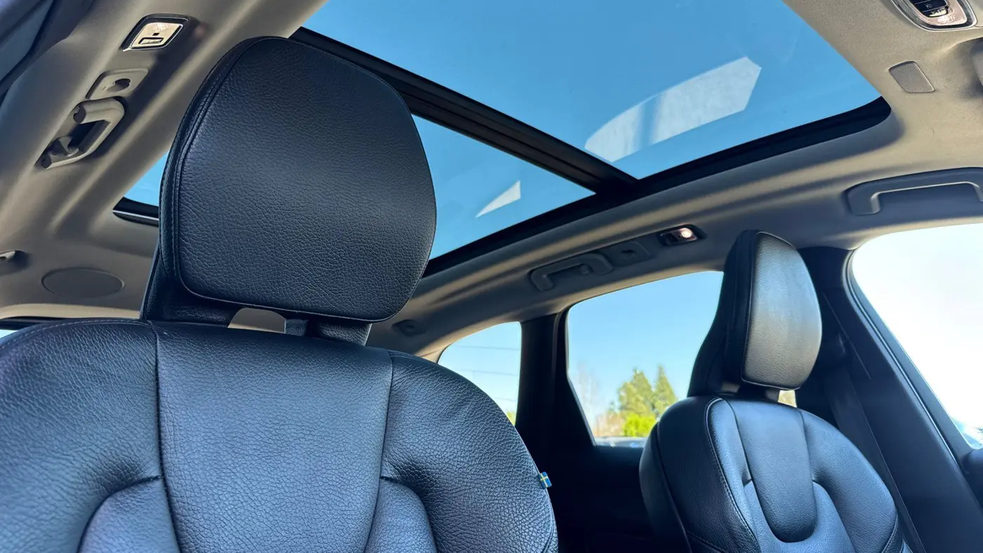 2021 Volvo XC60 T6 Momentum