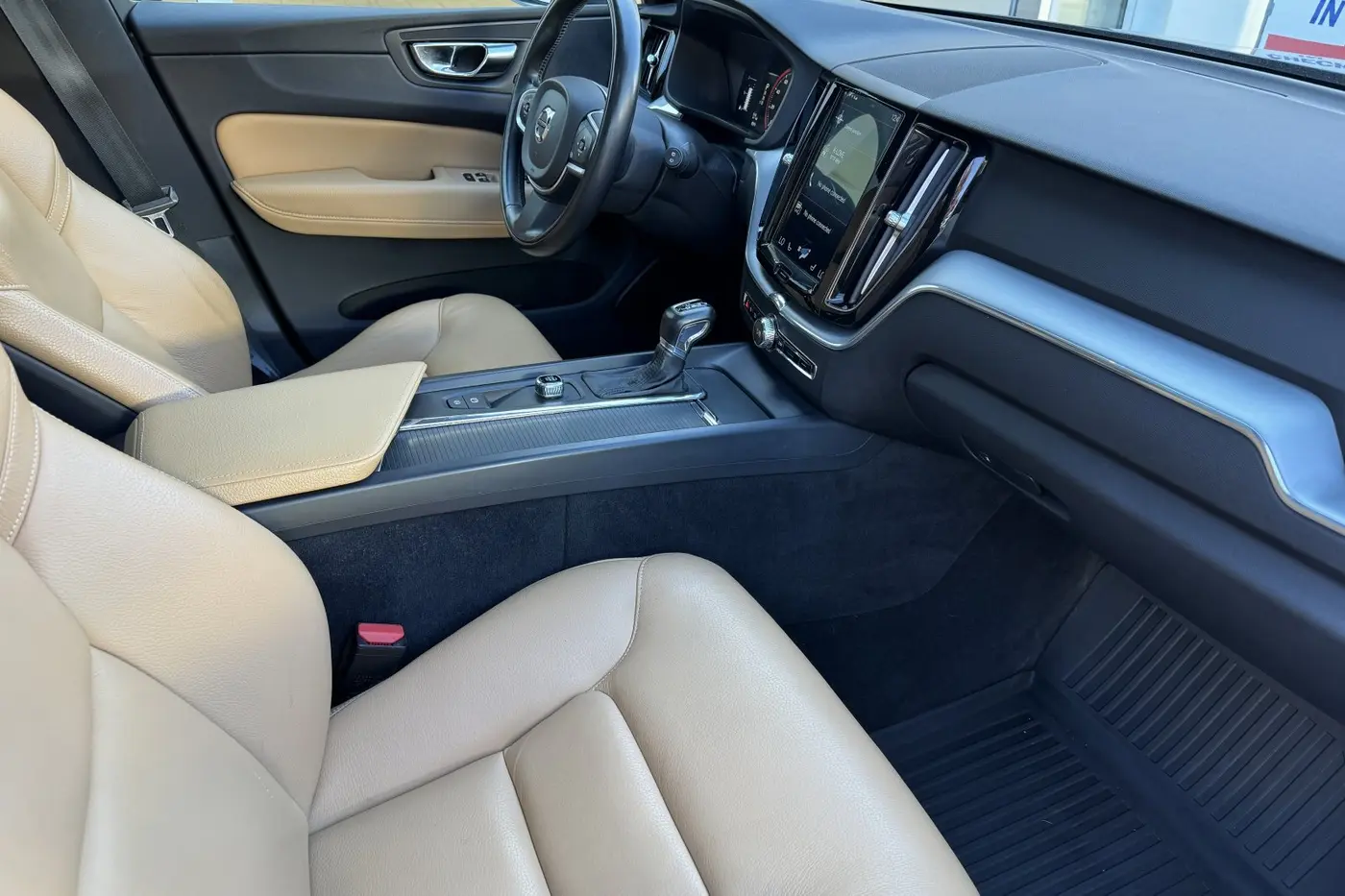 2018 Volvo XC60 - $19,717