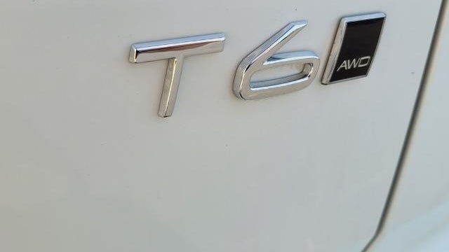 2020 Volvo XC60 T6 Momentum
