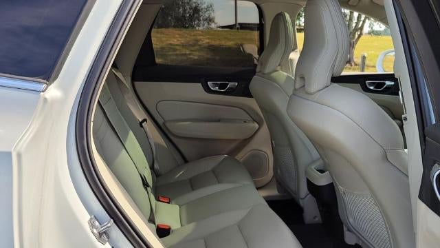 2020 Volvo XC60 T6 Momentum