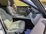 2020 XC60 Thumbnail 16