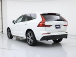2021 XC60 Thumbnail 2