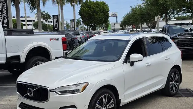 2018 Volvo XC60 T6 Momentum