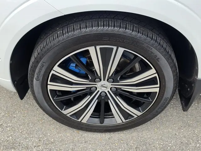 2018 Volvo XC60 - $14,590