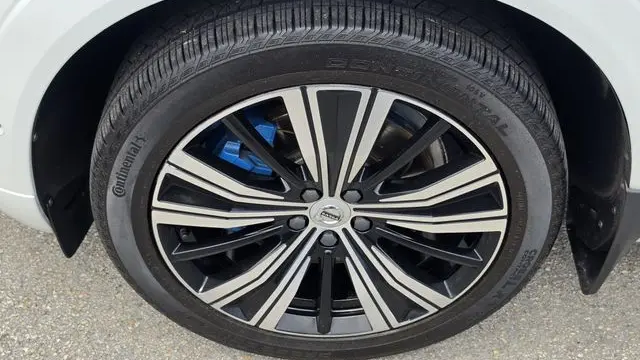2018 Volvo XC60 T6 Momentum