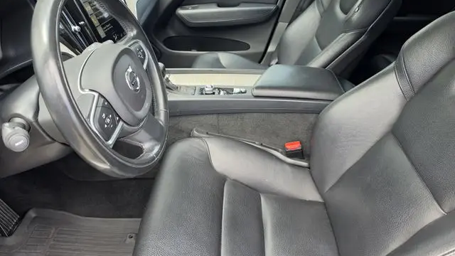 2018 Volvo XC60 T6 Momentum