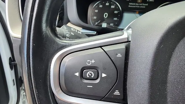 2018 Volvo XC60 T6 Momentum
