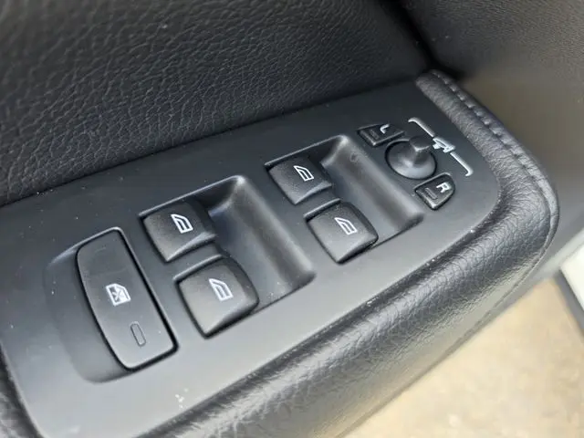 2018 Volvo XC60 - $14,590