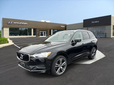 Photo of a 2018 Volvo XC60 AWD T6 Momentum 4DR SUV for sale
