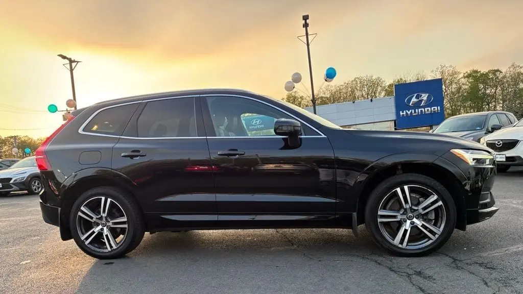 2019 Volvo XC60 T6 Momentum