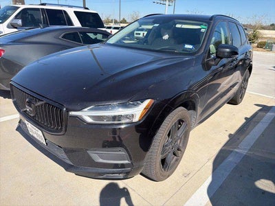 Photo of a 2020 Volvo XC60 AWD T6 Momentum 4DR SUV for sale