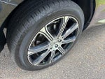 2019 XC60 Thumbnail 15