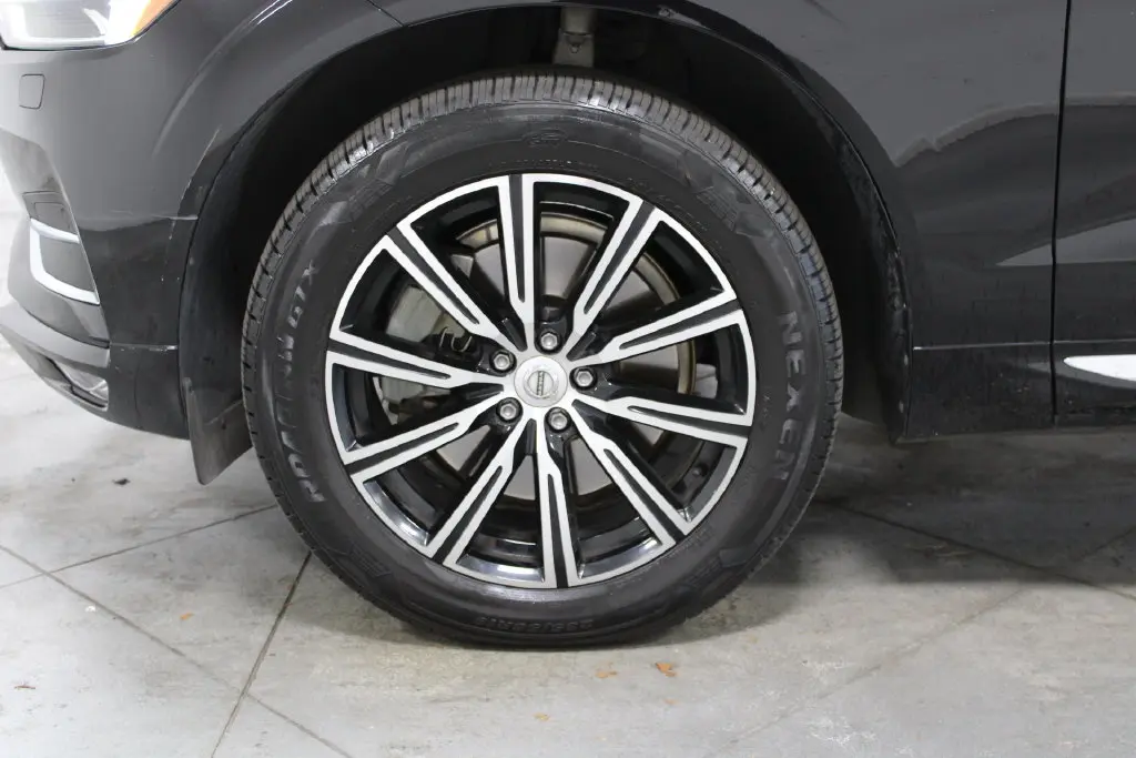 2020 Volvo XC60 - $20,558