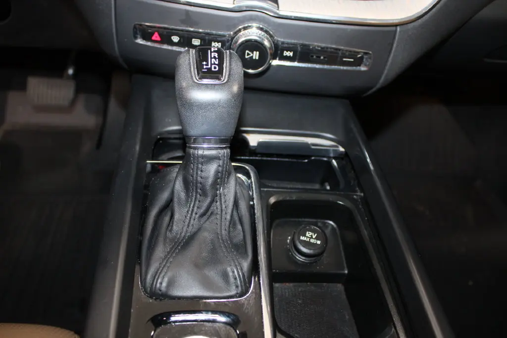 2020 Volvo XC60 - $20,558