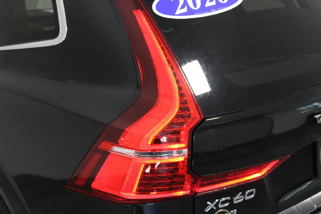2020 Volvo XC60 - $20,558