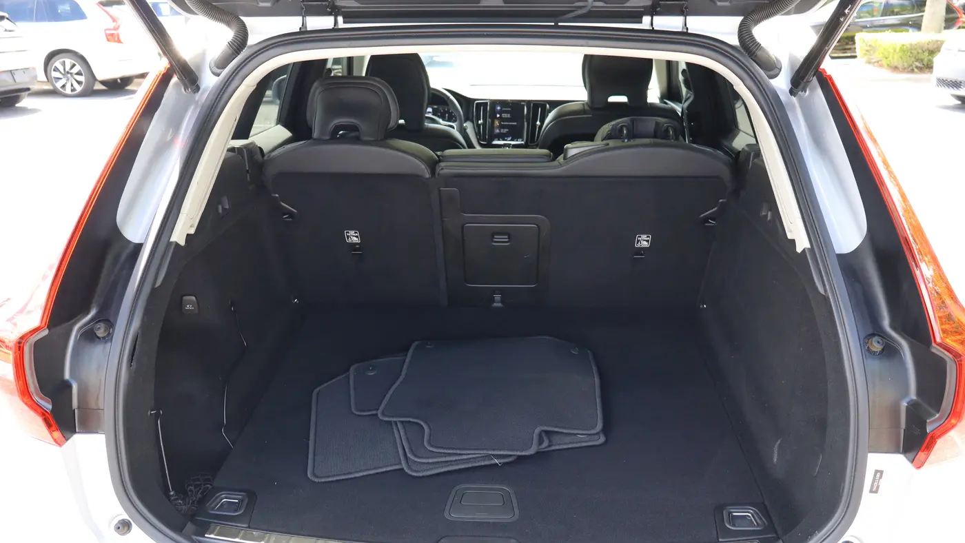 2020 Volvo XC60 T6 Inscription