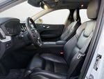 2020 XC60 Thumbnail 9