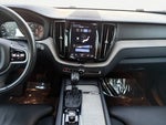 2020 XC60 Thumbnail 11