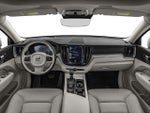 2018 XC60 Thumbnail 3
