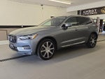 2021 XC60 Thumbnail 3