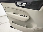 2020 XC60 Thumbnail 12
