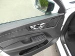 2020 XC60 Thumbnail 8