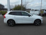 2020 XC60 Thumbnail 3