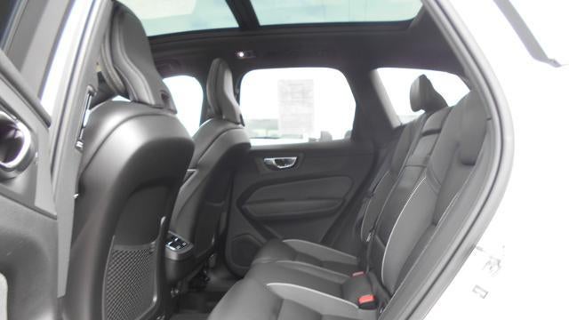 2020 Volvo XC60 T6 R-Design