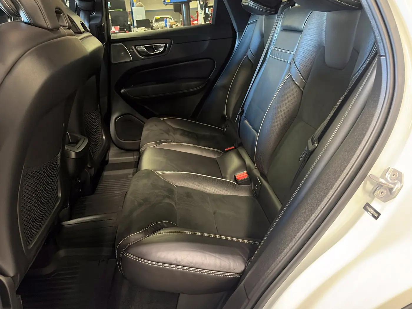 2019 Volvo XC60 - $24,500