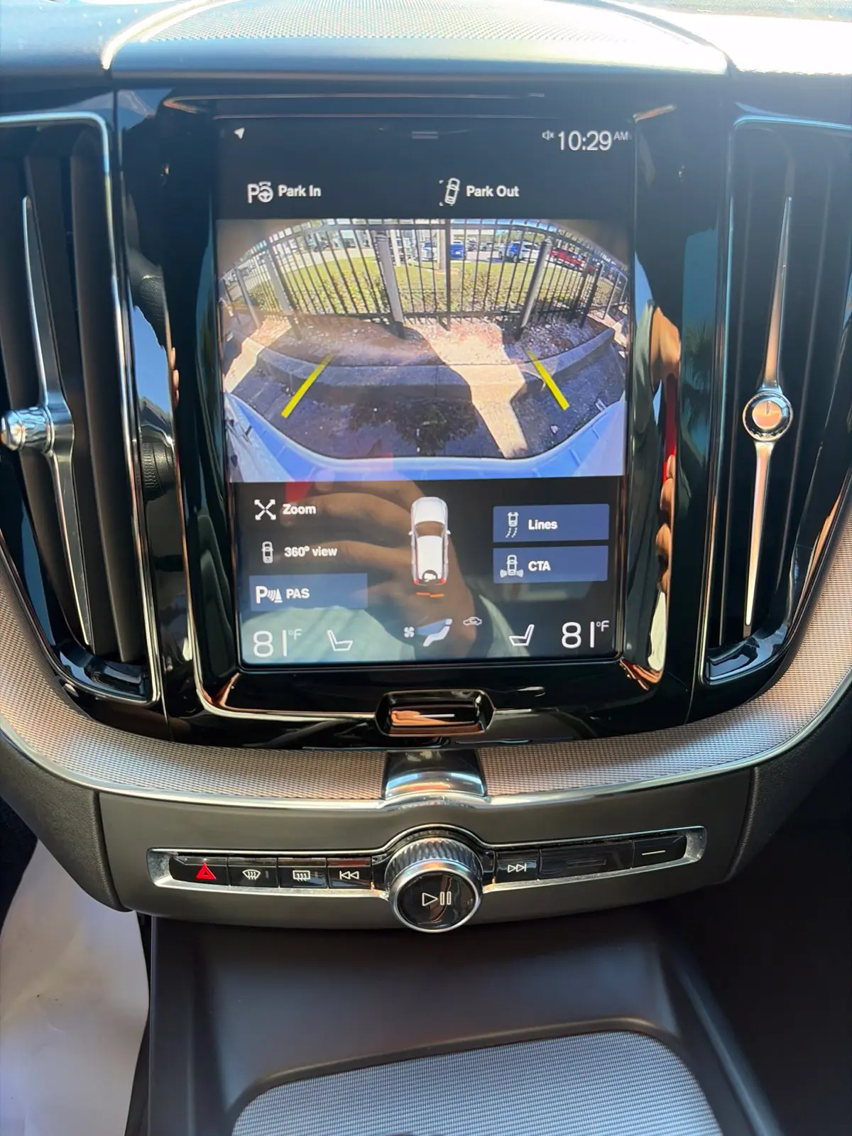 2019 Volvo XC60 - $24,500