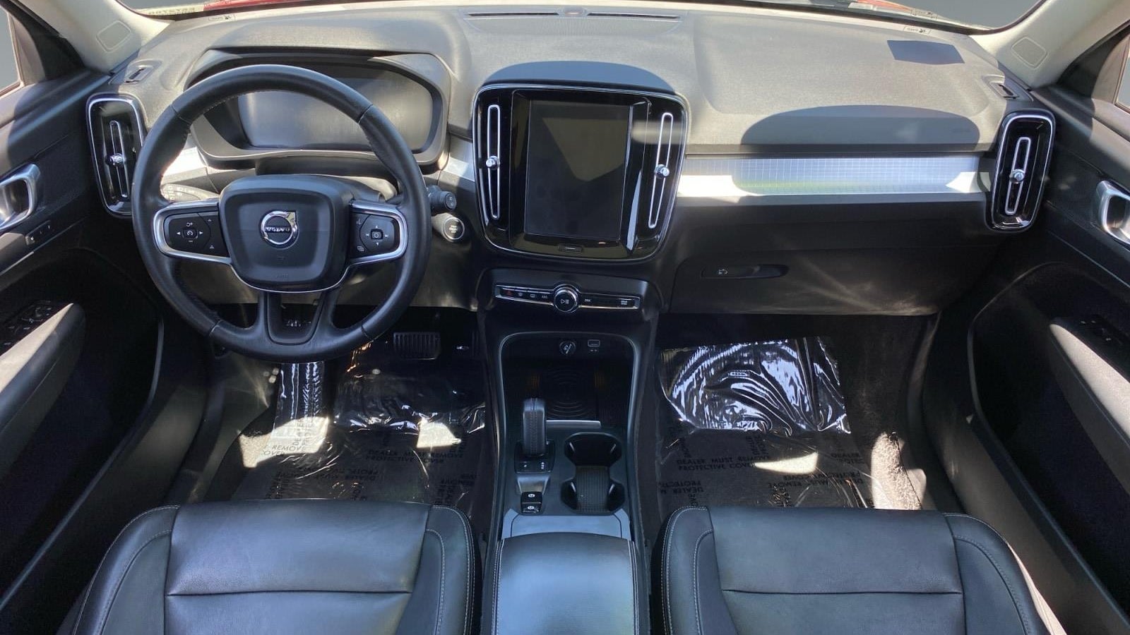 2019 Volvo XC40 T4 Momentum