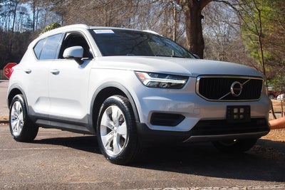 Photo of a 2020 Volvo XC40 T4 Momentum 4DR SUV for sale