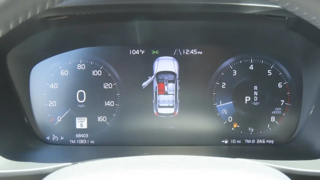 2021 Volvo XC40 T4 Momentum
