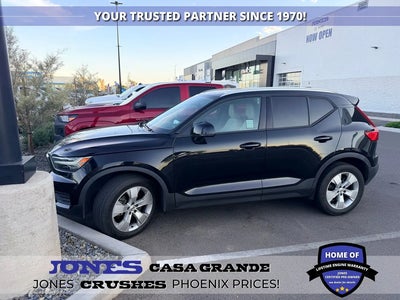 Photo of a 2020 Volvo XC40 T4 Momentum 4DR SUV for sale