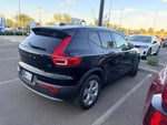 2020 XC40 Thumbnail 2