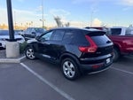 2020 XC40 Thumbnail 3