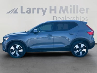 Photo of a 2020 Volvo XC40 T4 Momentum 4DR SUV for sale