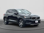 2021 XC40 Thumbnail 4