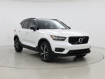 2020 XC40 Thumbnail 1